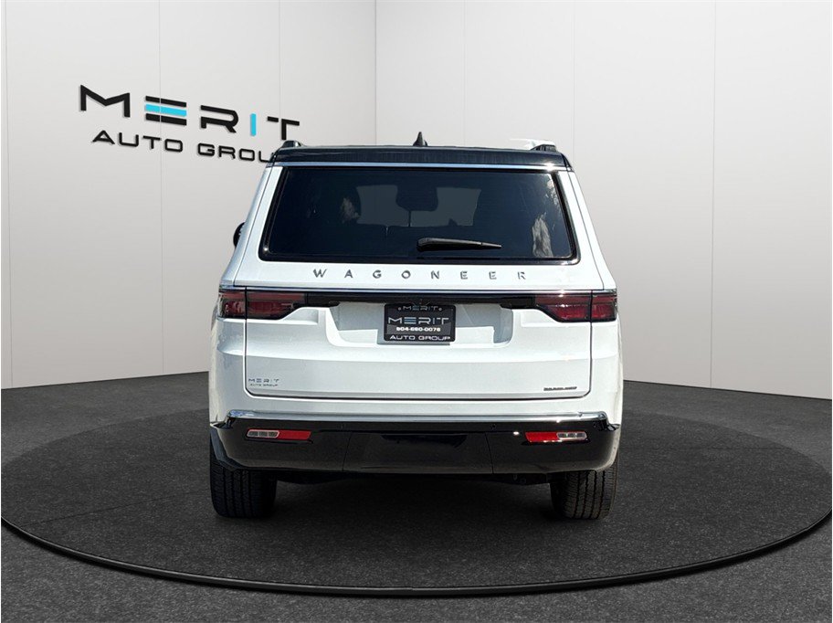 Used 2024 Jeep Wagoneer Series II AWD/4WD image 8