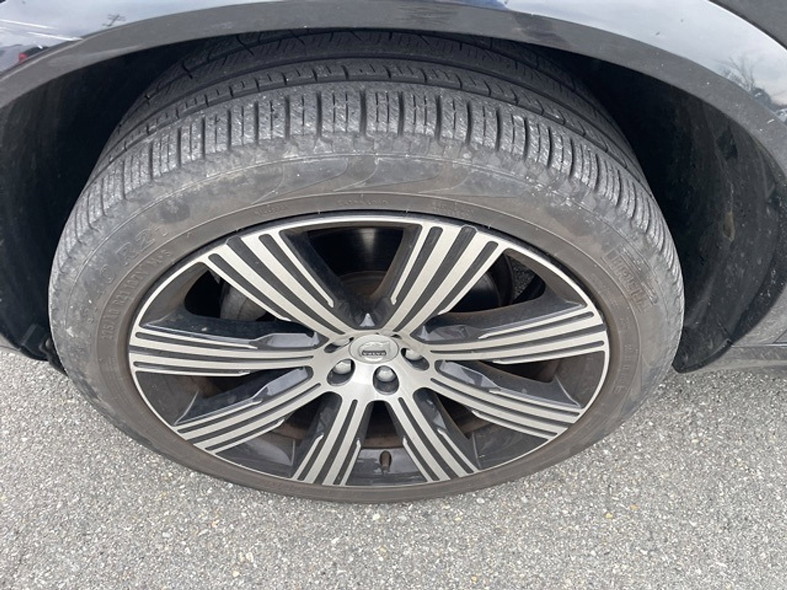 Used 2023 Volvo XC90 B6 Ultimate w/ Protection Package AWD/4WD image 4