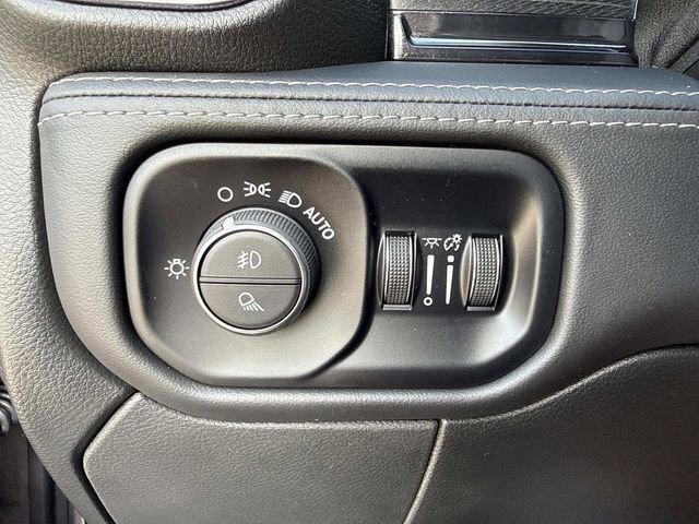 Used 2024 RAM 3500 Limited AWD/4WD image 34