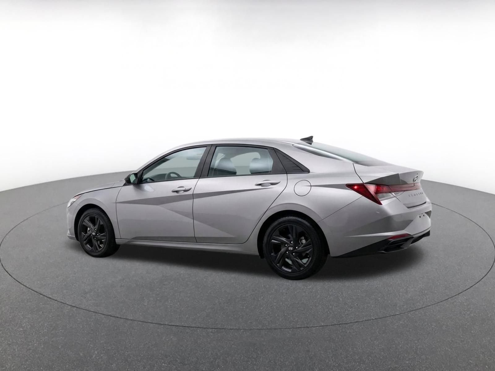 Used 2026 Hyundai Elantra Sport FWD image 6