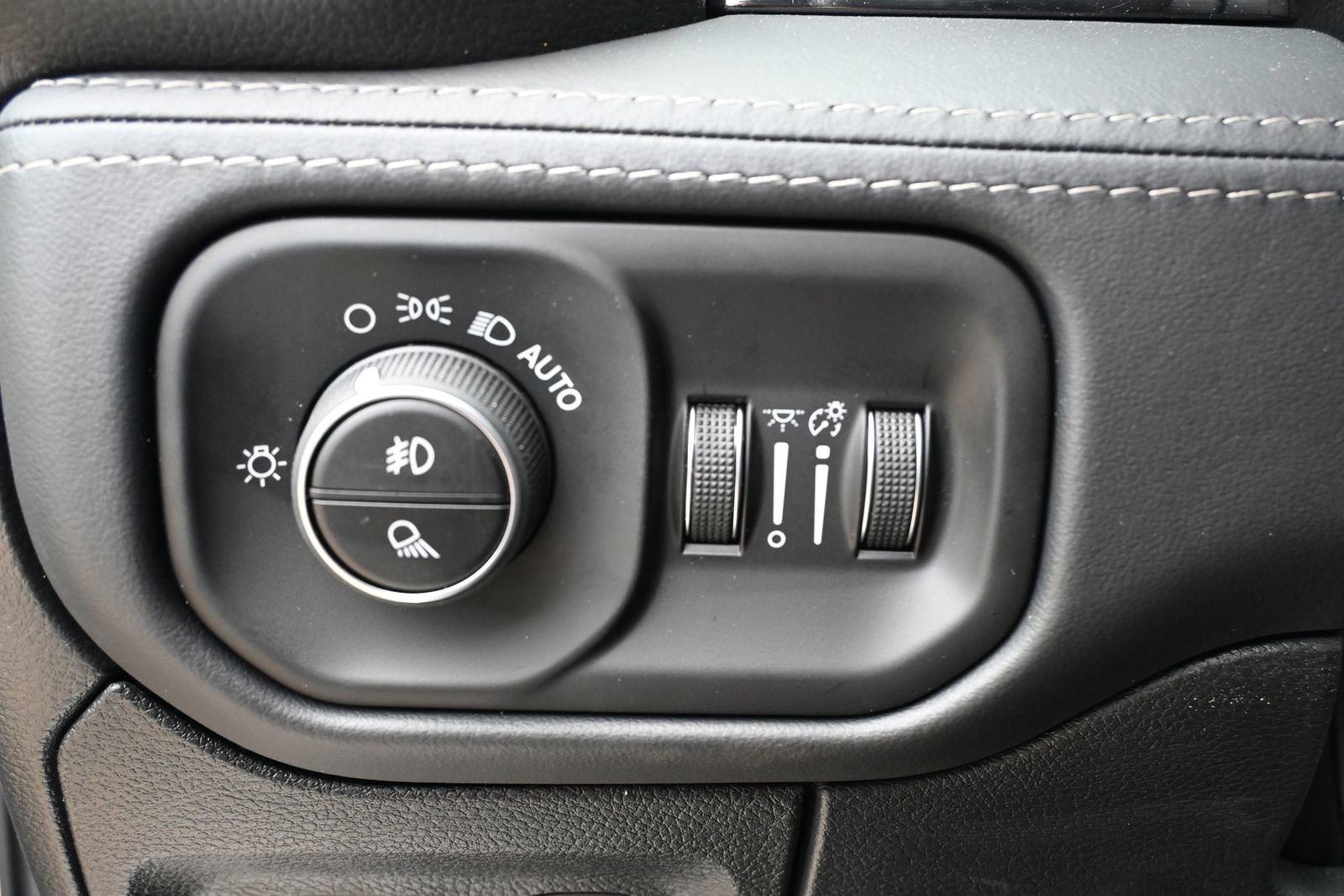New 2026 RAM 1500 Limited AWD/4WD image 10