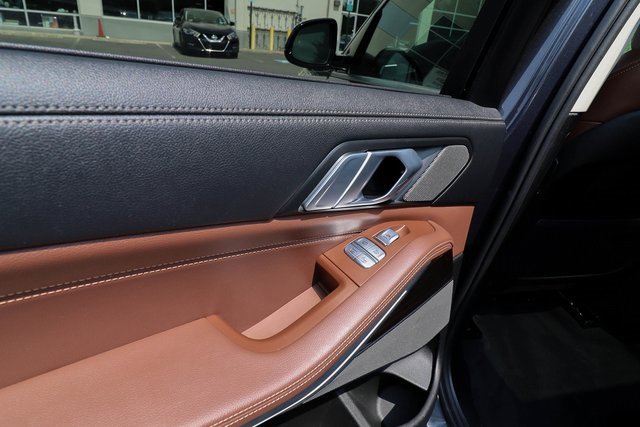 Used 2020 BMW X7 xDrive40i w/ Premium Package image 45