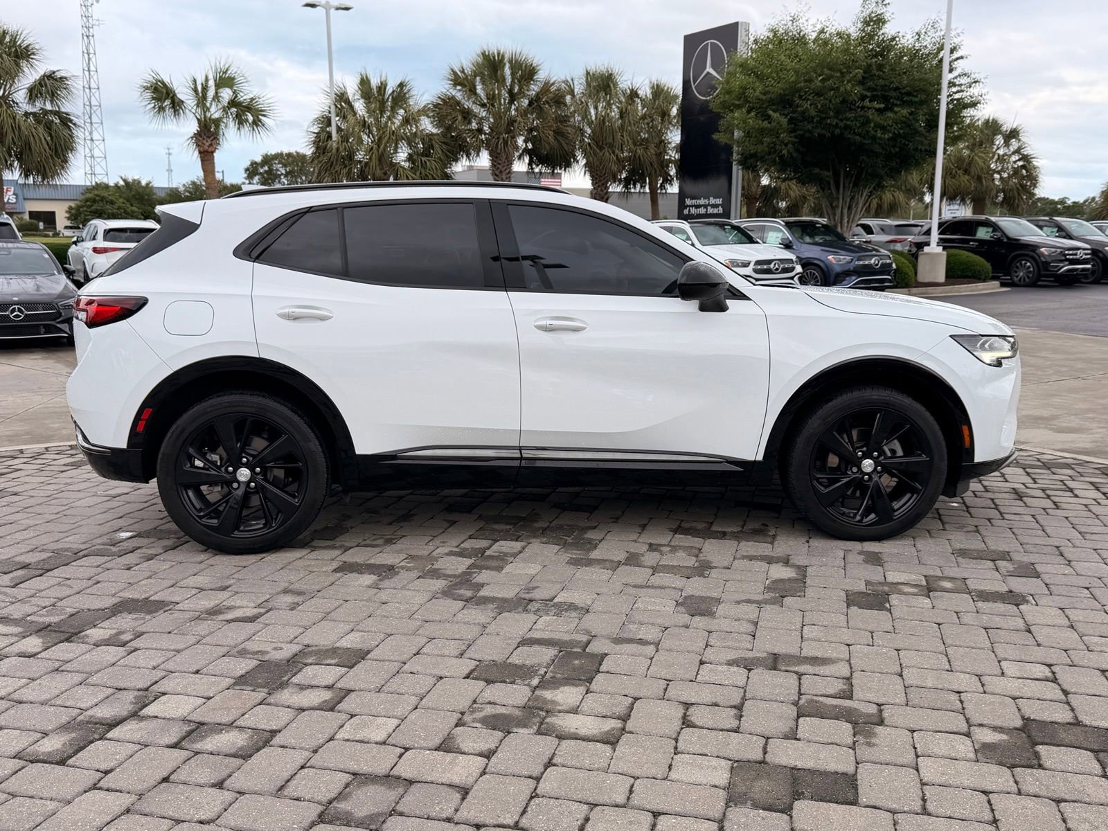 Used 2021 Buick Envision Essence w/ Sport Touring Package AWD/4WD image 6