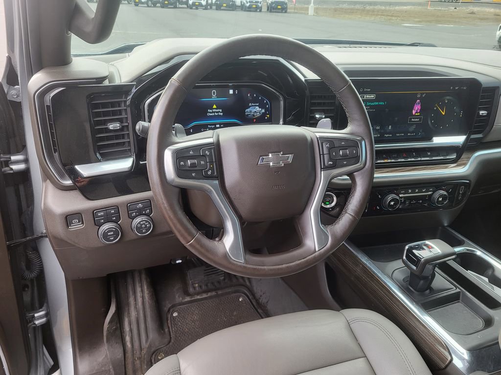 Used 2023 Chevrolet Silverado 1500 RST w/ Redline Edition image 13