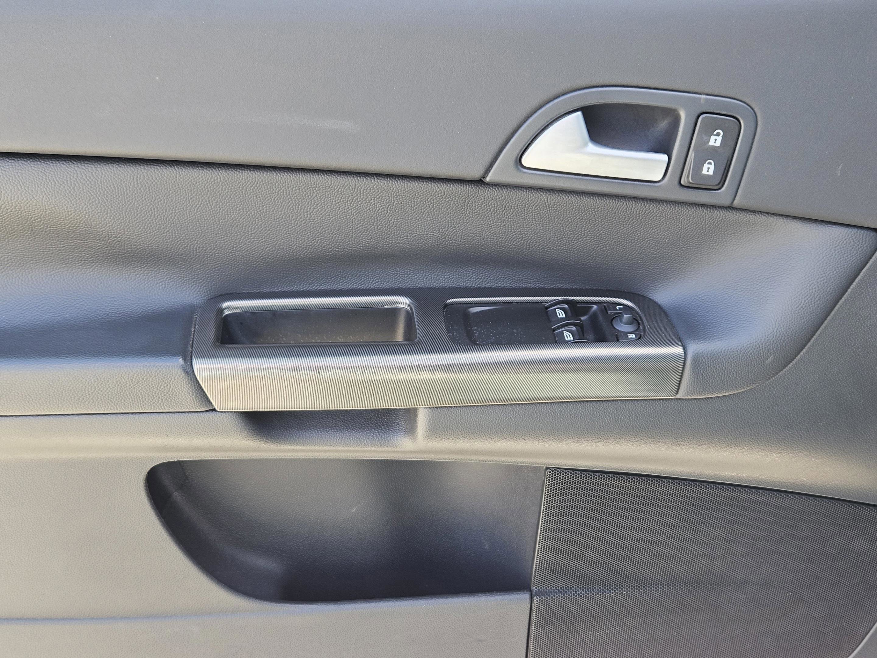 Used 2010 Volvo C30 image 34