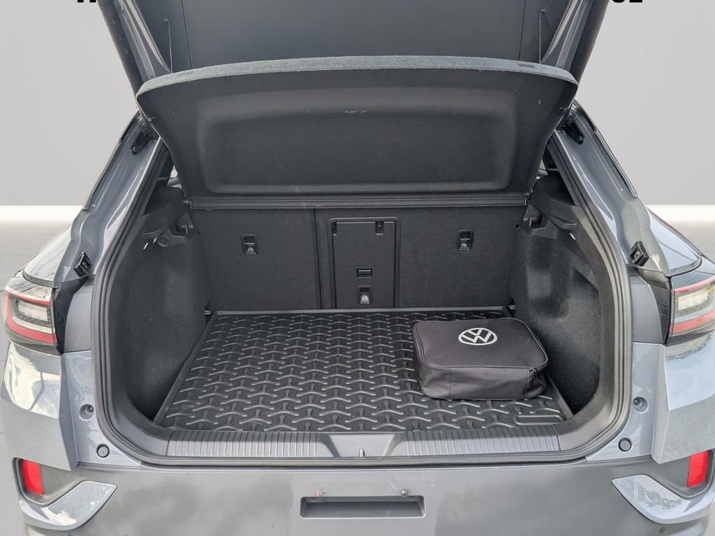 Certified 2023 Volkswagen ID.4 Pro S Plus AWD/4WD image 10