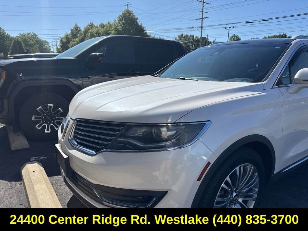 Used 2017 Lincoln MKX Reserve w/ Lincoln MKX Climate Package AWD/4WD image 2