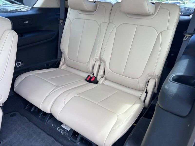 Used 2022 Jeep Grand Cherokee L Limited image 10