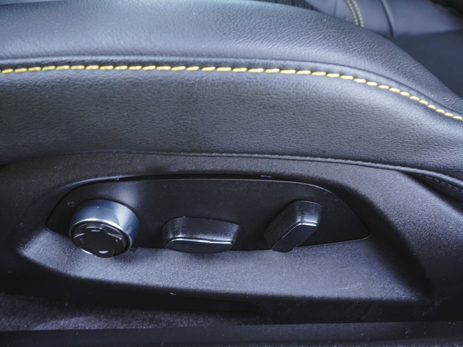 Used 2023 Chevrolet Corvette Stingray Premium Cpe w/ 3LT image 35