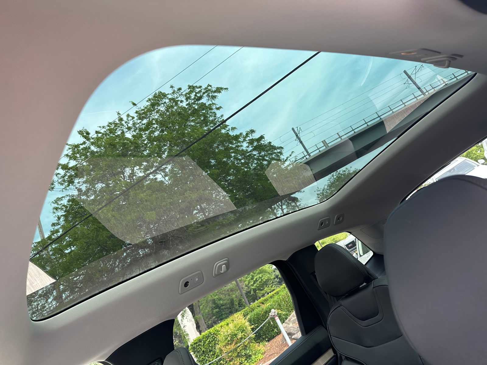 New 2025 Volvo EX90 Ultra image 24