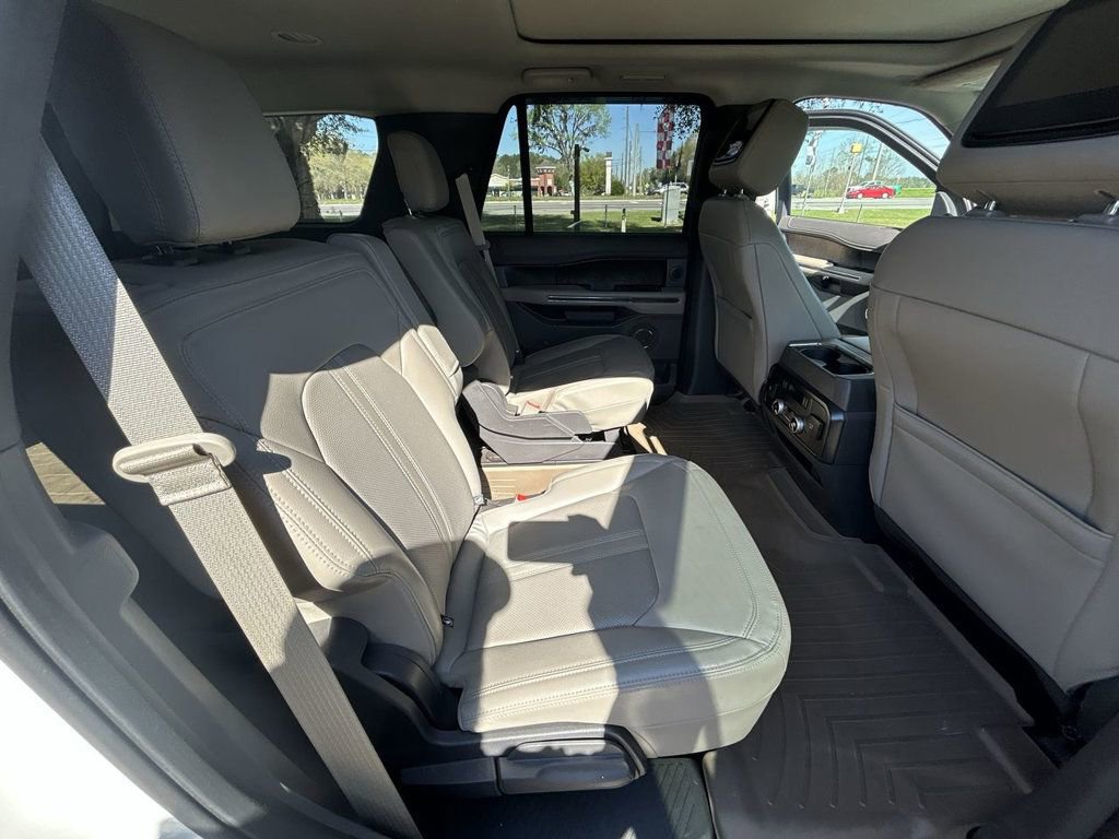 Used 2021 Ford Expedition Limited image 23