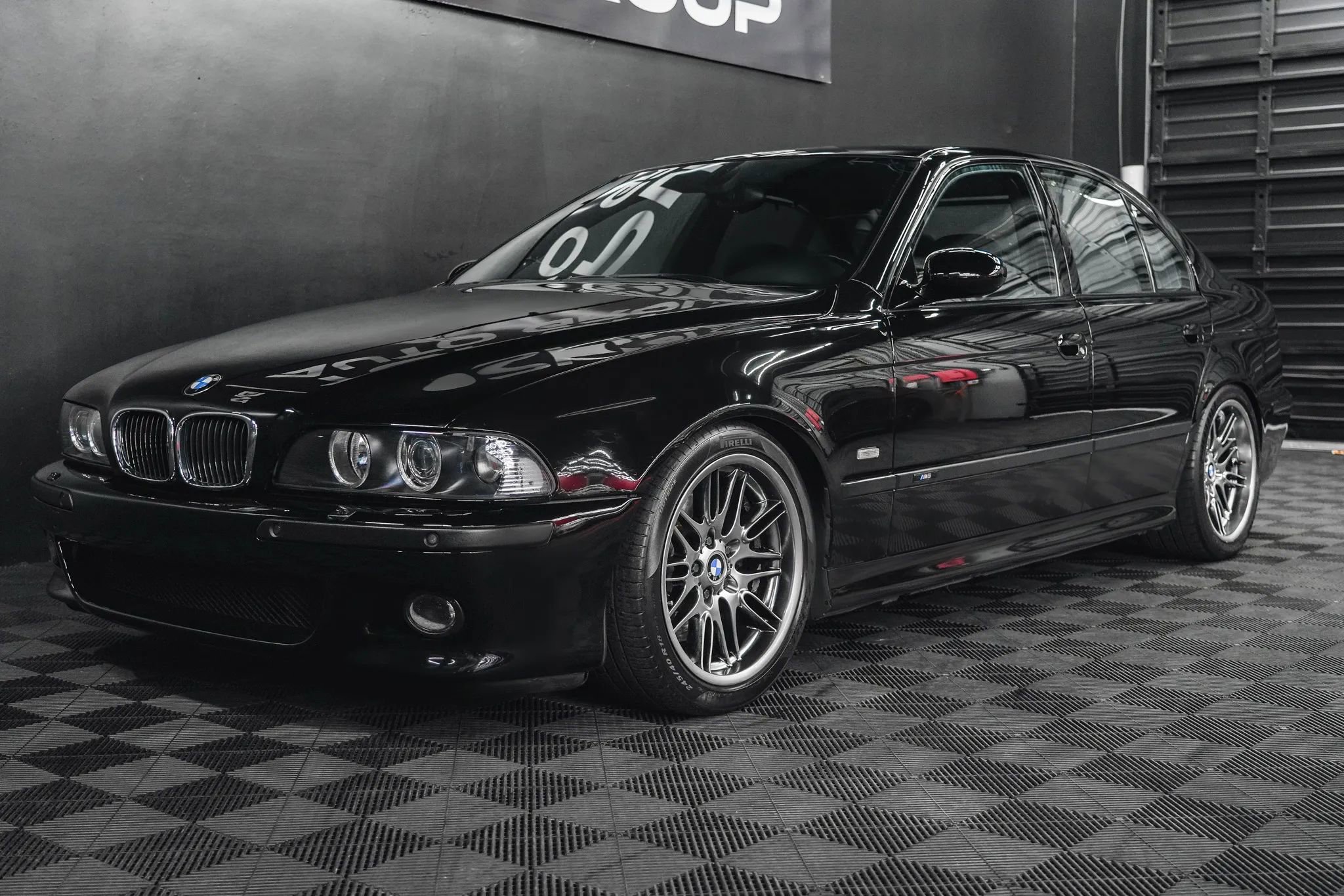 Used 2003 BMW M5 image 28