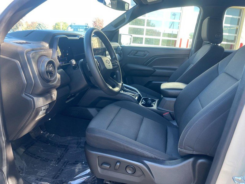 Used 2024 Chevrolet Colorado Trail Boss w/ Advanced Trailering Package AWD/4WD image 16