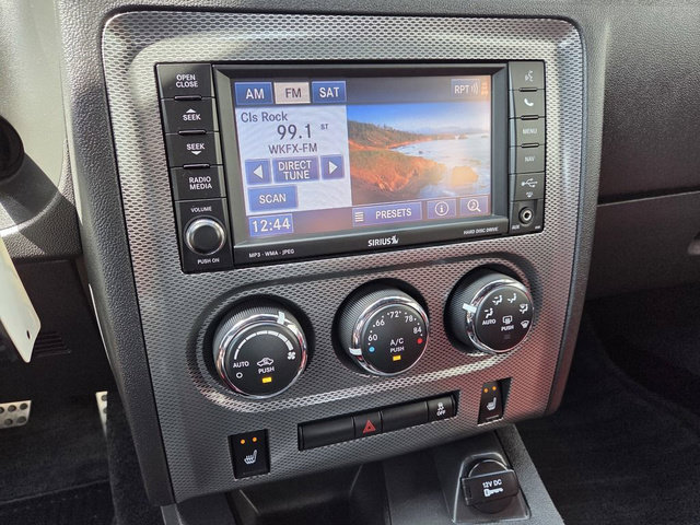 Used 2013 Dodge Challenger R/T RWD image 26