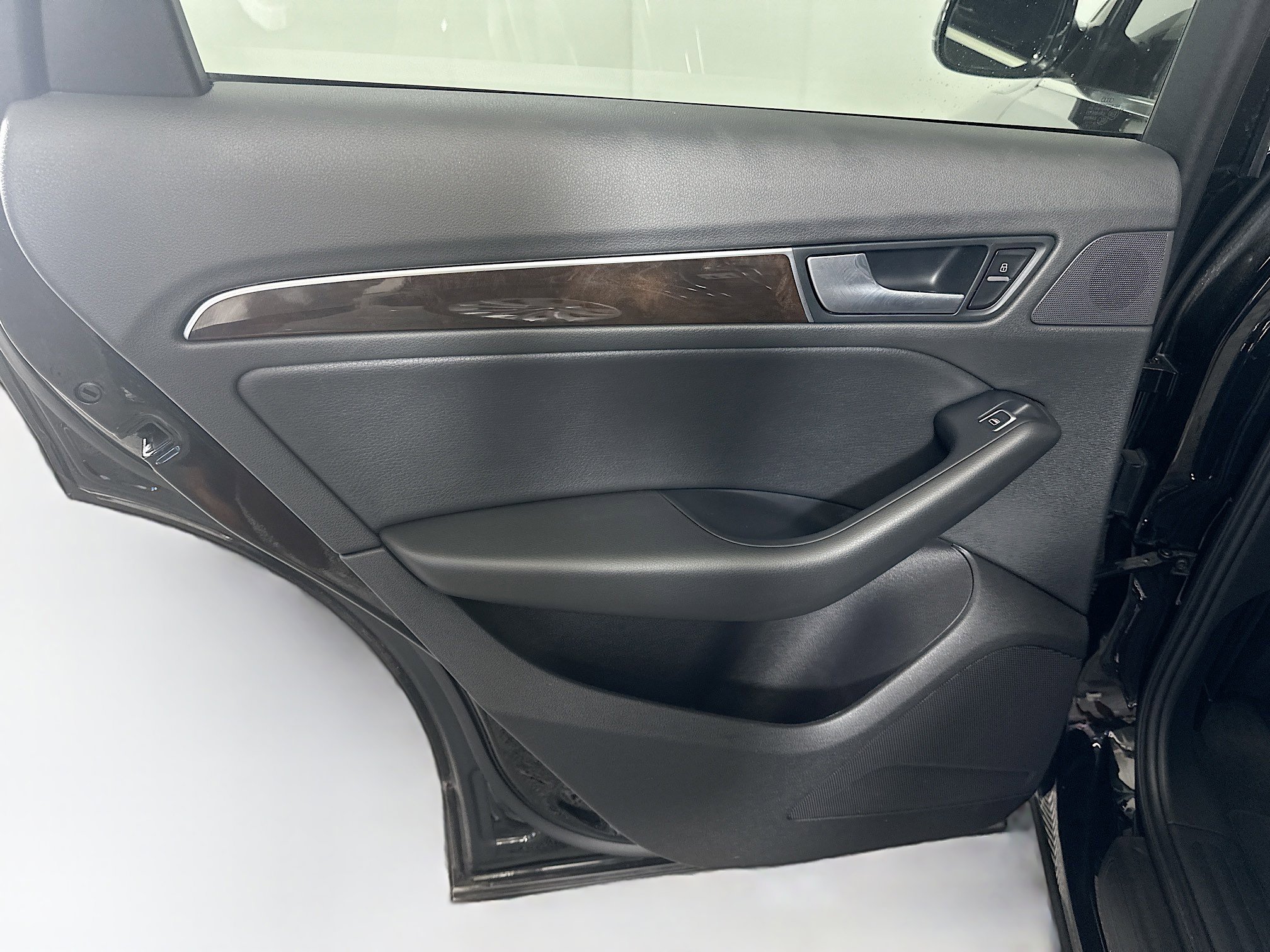 Used 2013 Audi Q5 2.0T Premium image 25