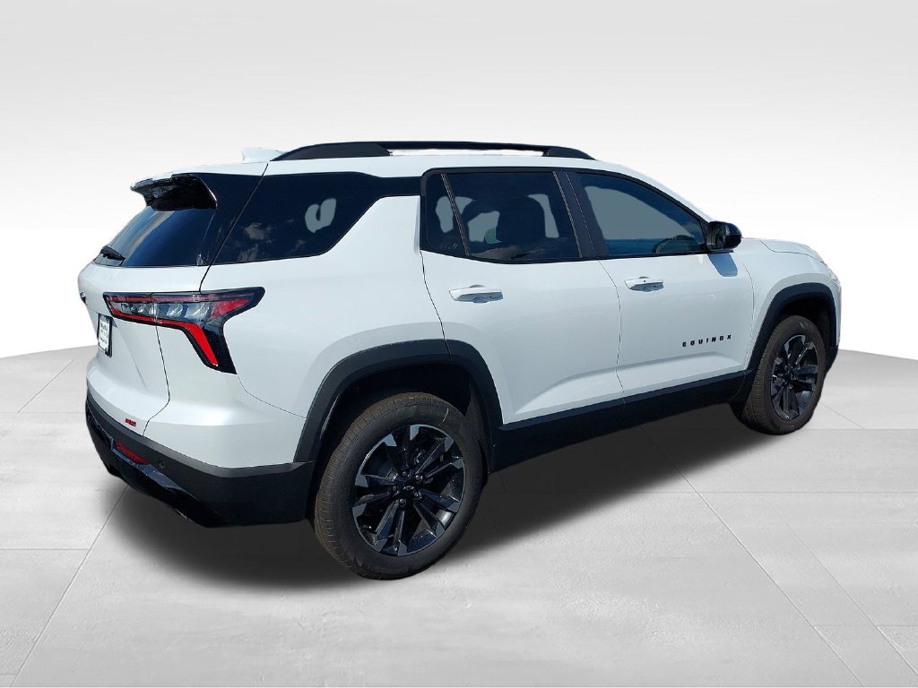 New 2027 Chevrolet Equinox RS w/ Convenience Package III FWD image 5