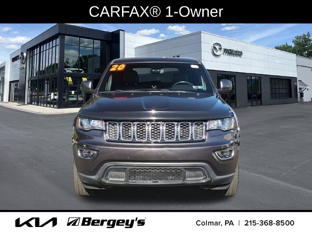 Used 2020 Jeep Grand Cherokee Laredo w/ Security & Convenience Group AWD/4WD image 3