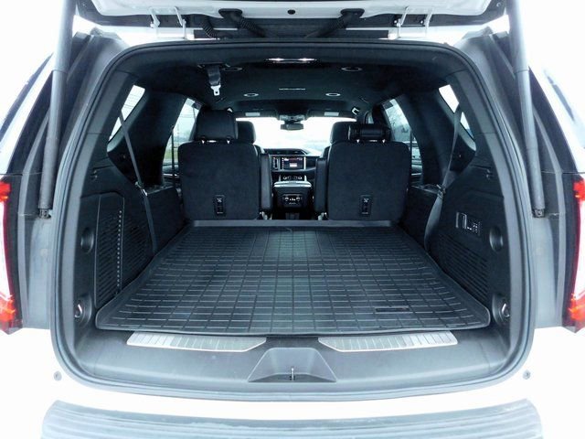 Used 2023 GMC Yukon Denali image 12