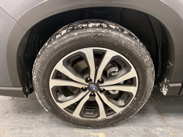 Used 2024 Subaru Forester Limited image 32
