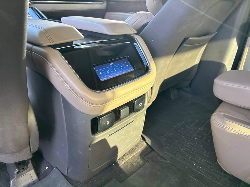 Used 2024 Lincoln Navigator L Reserve AWD/4WD image 10