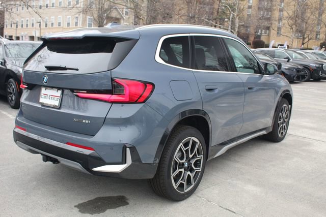 Used 2026 BMW X1 xDrive28i w/ Technology Package image 9