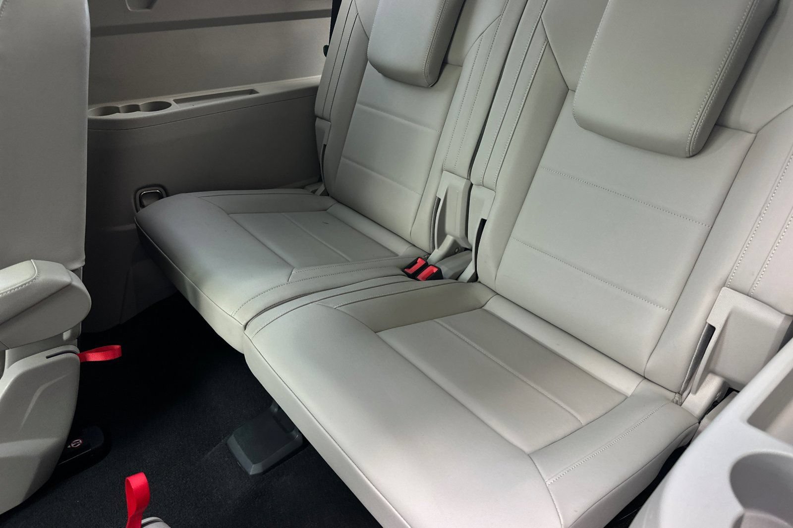 Used 2023 Volkswagen Atlas SEL AWD/4WD image 15