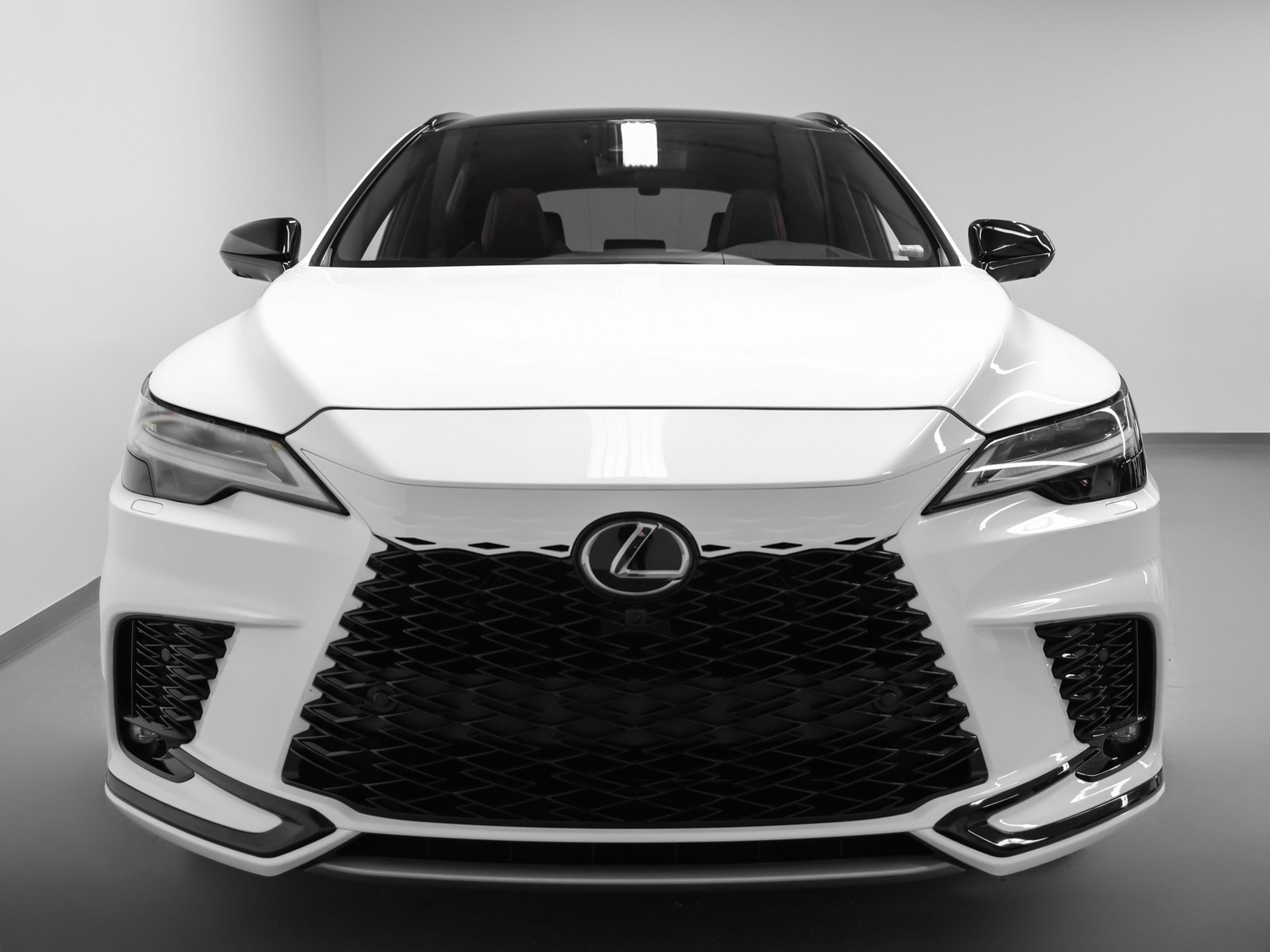 Used 2023 Lexus RX 500h F Sport image 8