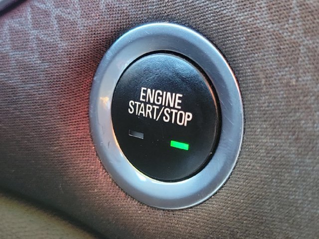 Used 2020 Chevrolet Malibu LT FWD image 18