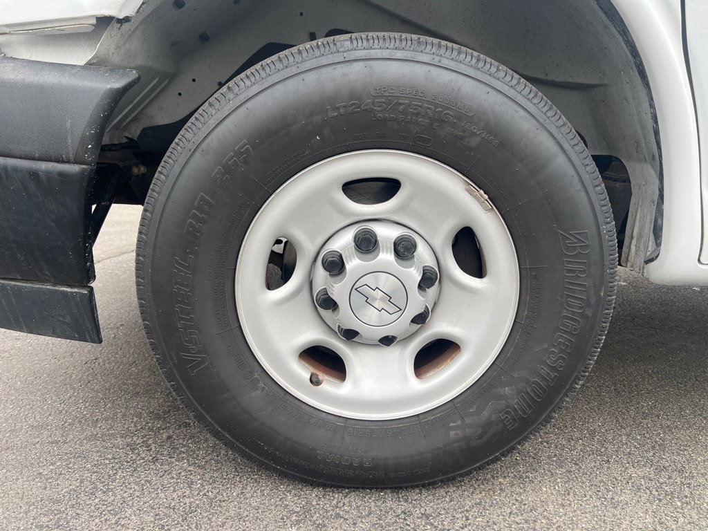 Used 2019 Chevrolet Express 2500 w/ Driver Convenience Package image 26