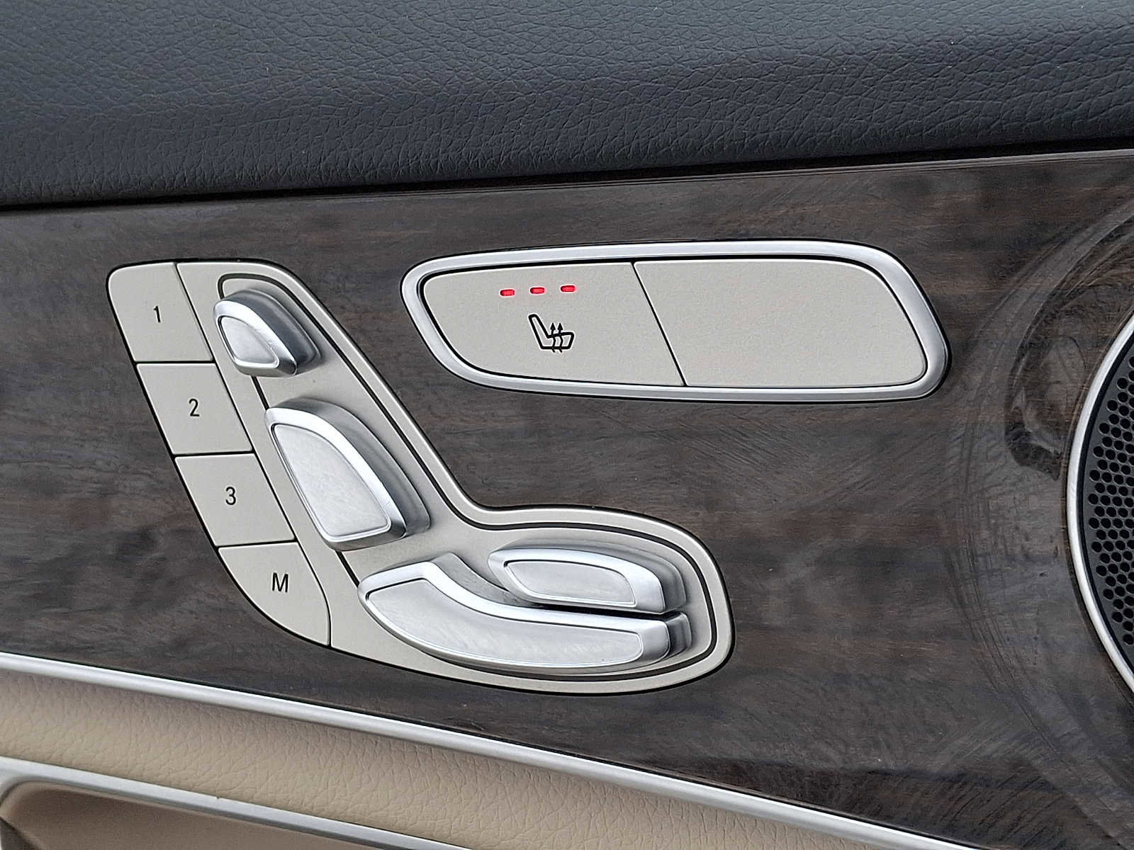 Certified 2022 Mercedes-Benz GLC 300 4MATIC image 22