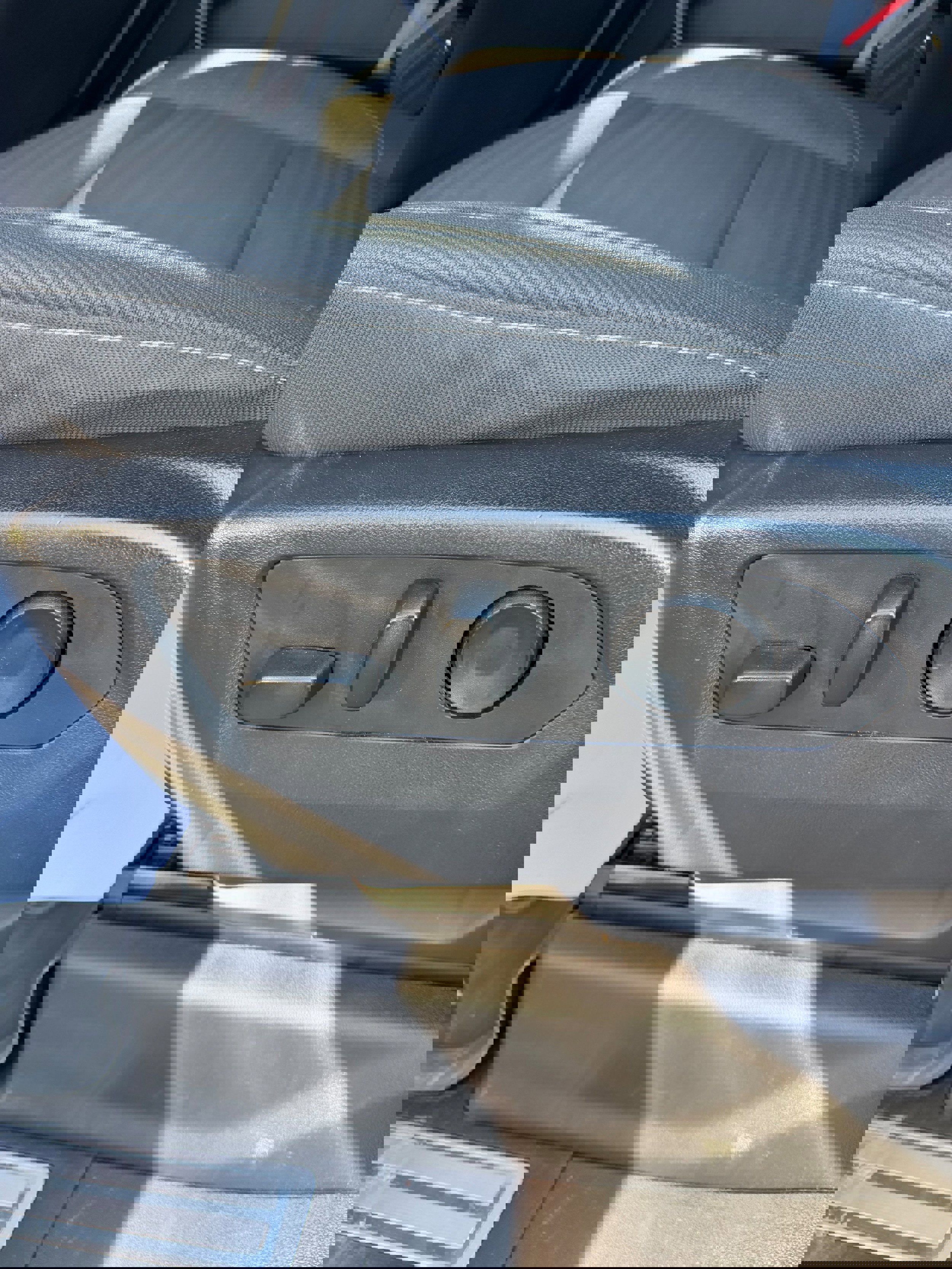 Used 2024 GMC Sierra 1500 Elevation image 16