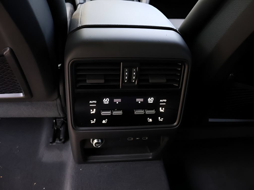 New 2026 Porsche Cayenne E-Hybrid Coupe AWD/4WD image 22