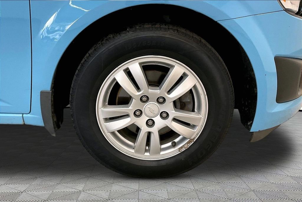 Used 2014 Chevrolet Sonic LT FWD image 31