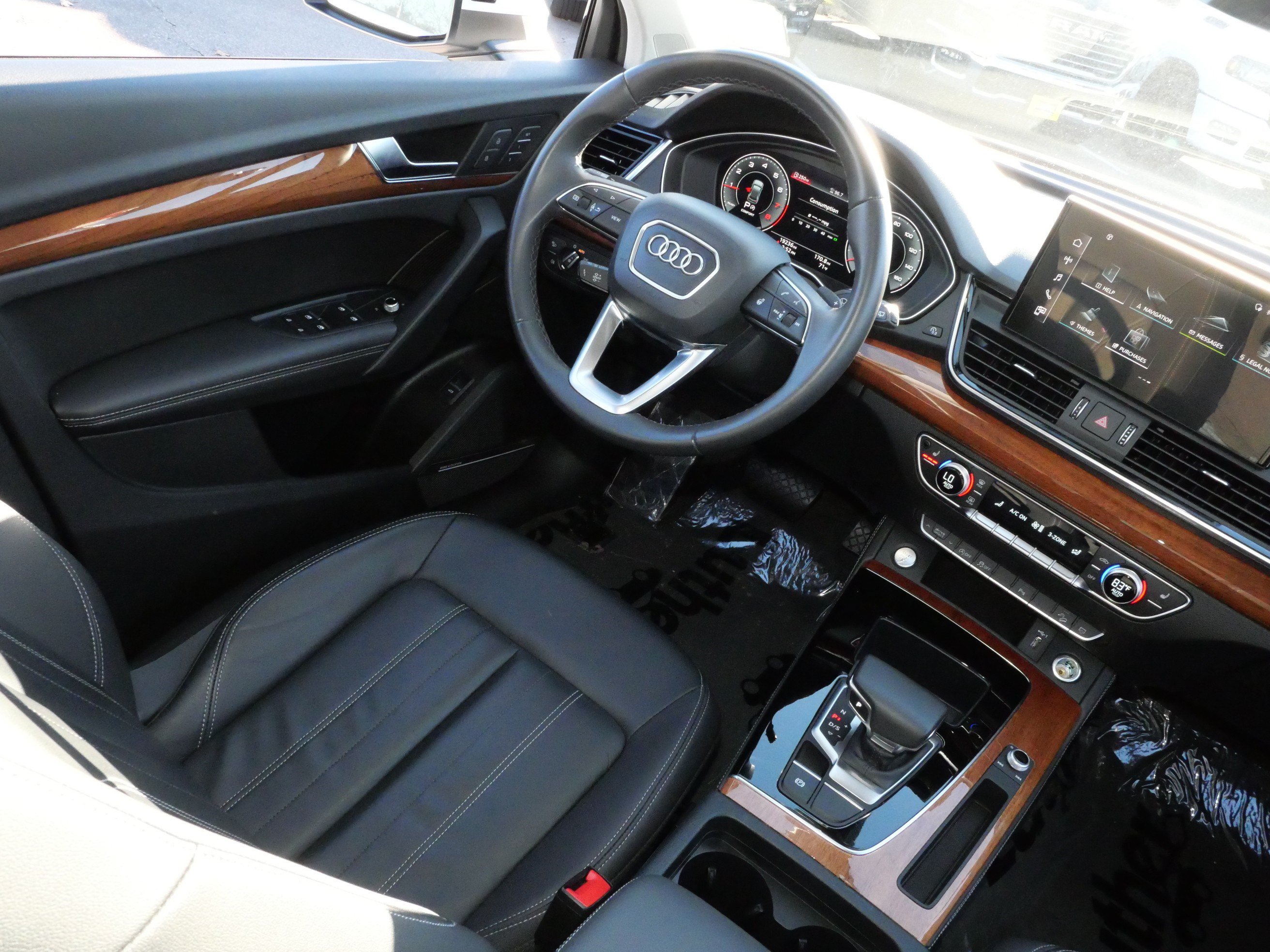 Used 2023 Audi Q5 2.0T Premium Plus AWD/4WD image 9