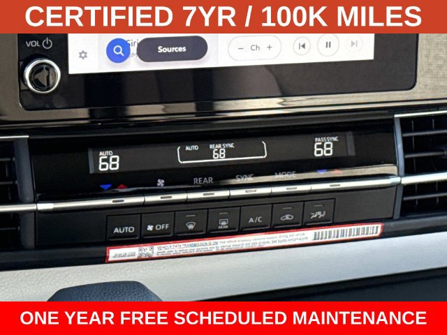 Used 2026 Toyota Sienna LE FWD image 21