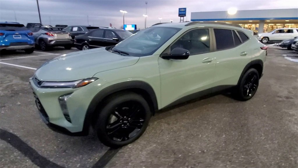 Used 2025 Chevrolet Trax ACTIV w/ Driver Confidence Package image 4