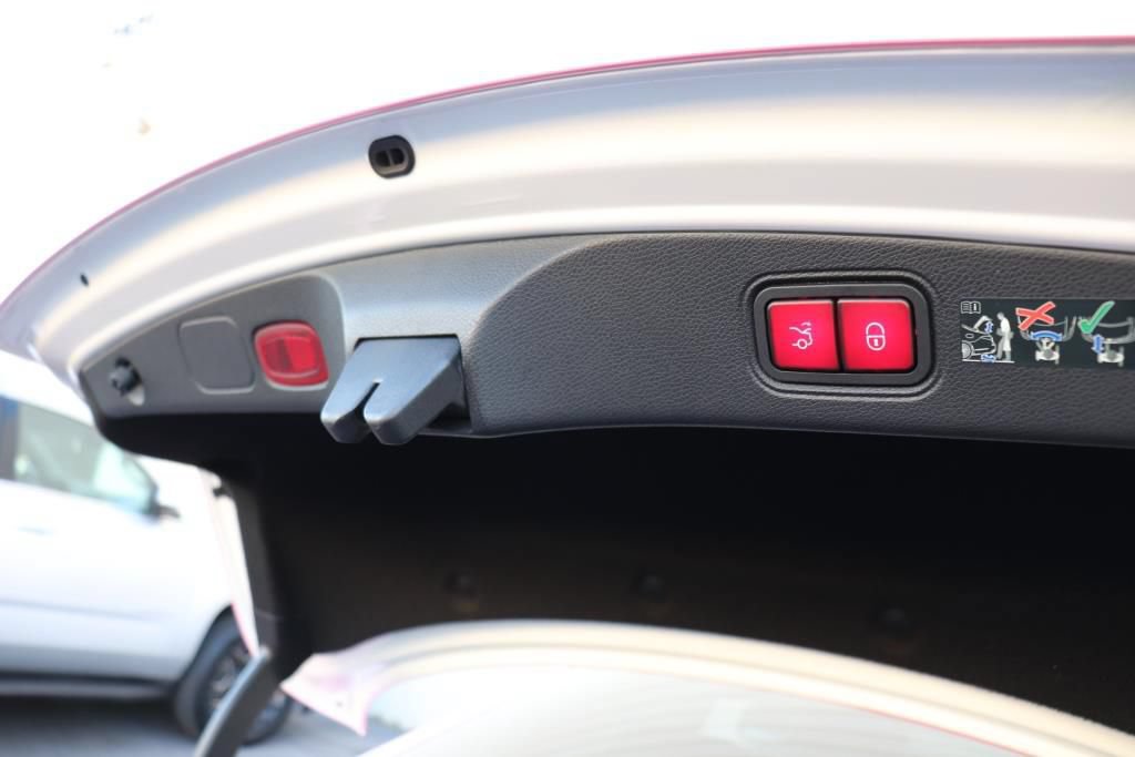 Used 2022 Mercedes-Benz E 450 Coupe w/ AMG Line image 27