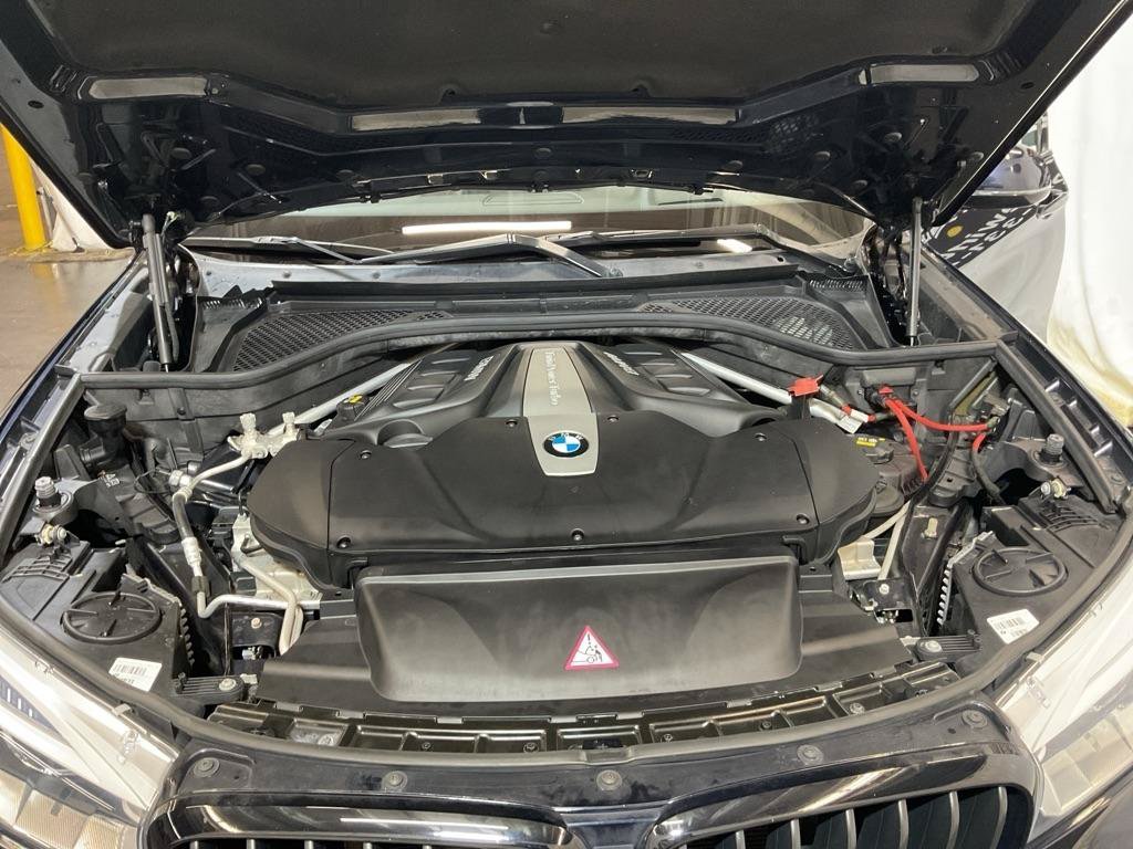 Used 2018 BMW X5 xDrive50i AWD/4WD image 38