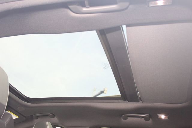 New 2026 Jaguar F-PACE R-Dynamic S image 23