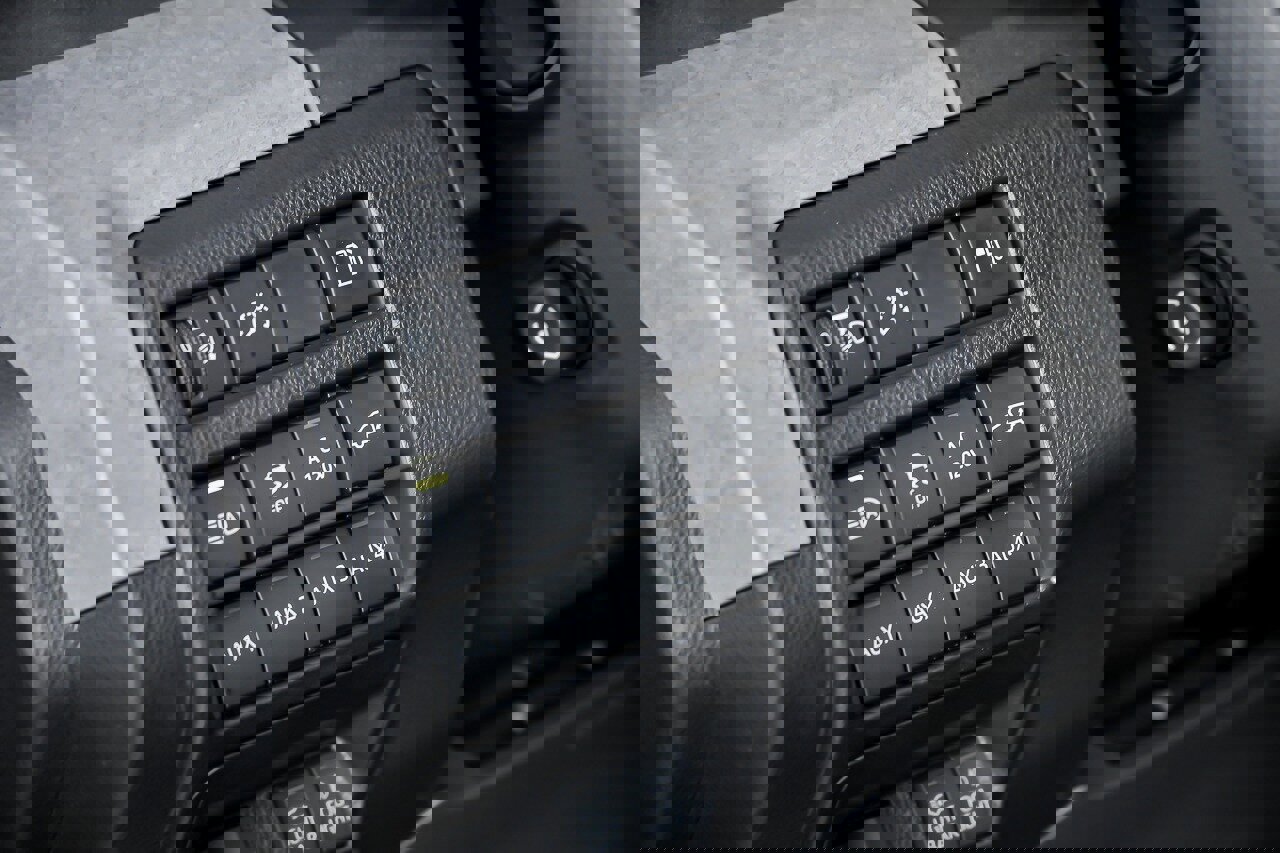 Used 2025 Toyota 4Runner Trailhunter image 25