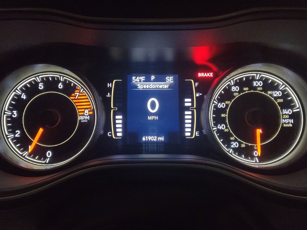 Used 2021 Jeep Cherokee Latitude Lux FWD image 23