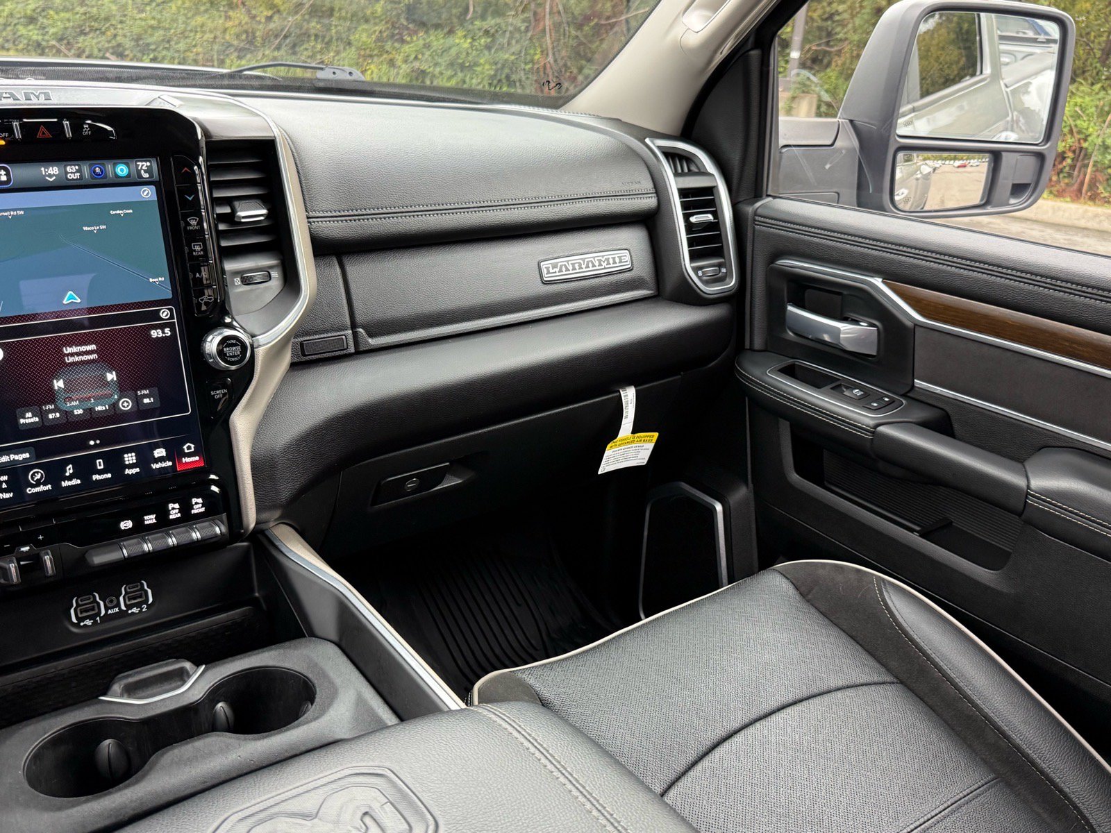 Used 2024 RAM 3500 Laramie w/ Safety Group AWD/4WD image 9