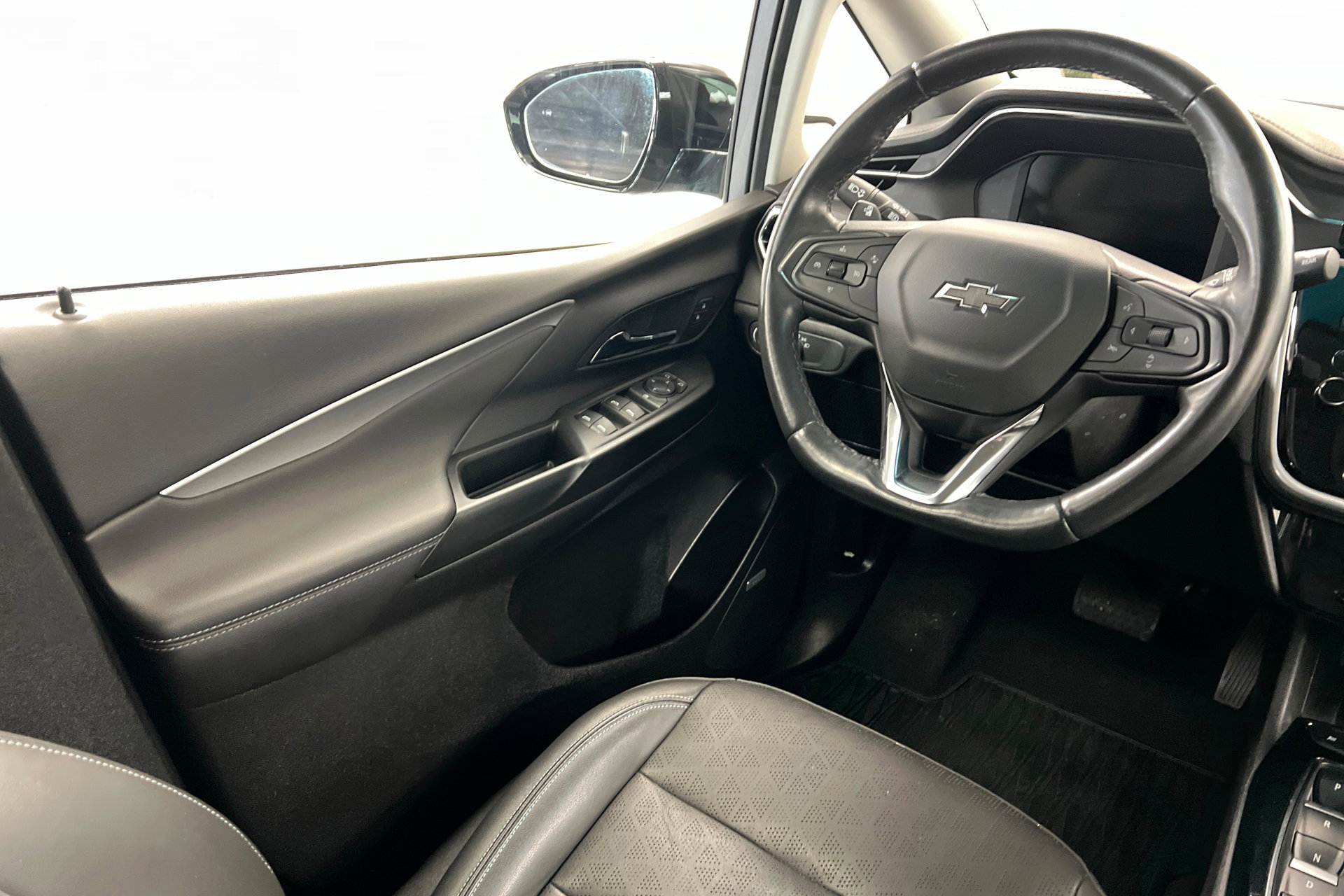 Certified 2023 Chevrolet Bolt LT w/ Infotainment Package image 12