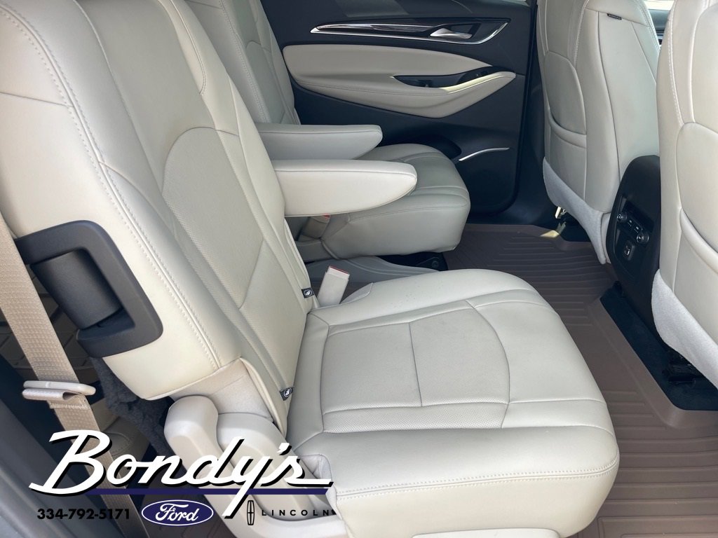 Used 2021 Buick Enclave Essence image 20