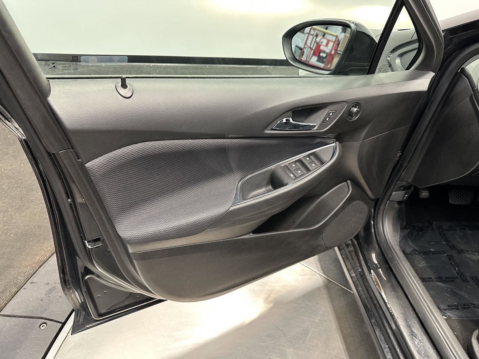 Used 2019 Chevrolet Cruze LS w/ LS Convenience Package image 10