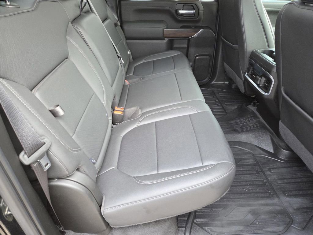 Used 2022 GMC Sierra 2500 SLT w/ SLT Premium Package image 22