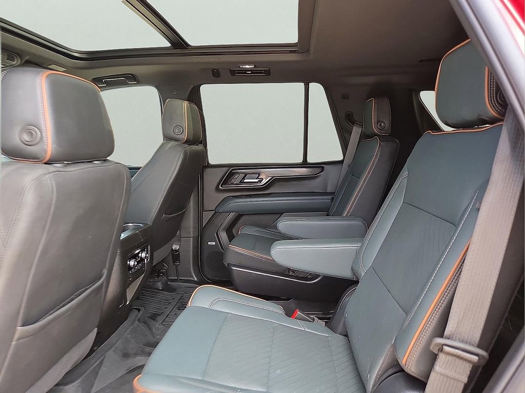 Used 2025 GMC Yukon AT4 w/ AT4 Premium Package image 14
