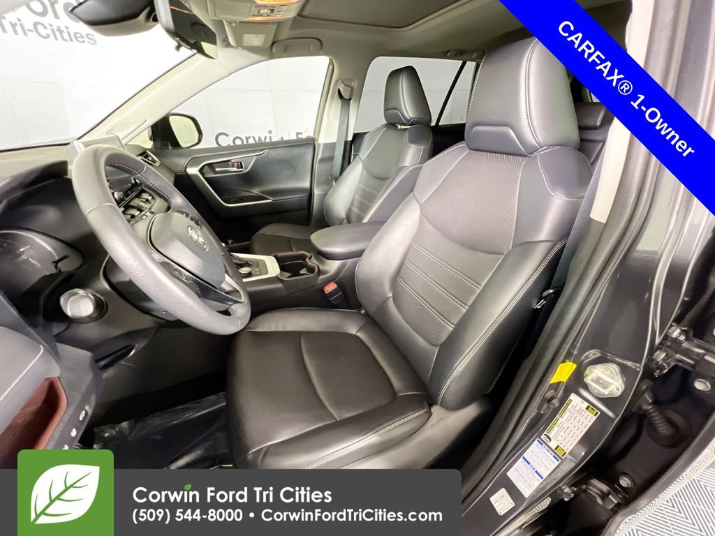 Used 2021 Toyota RAV4 Limited image 26