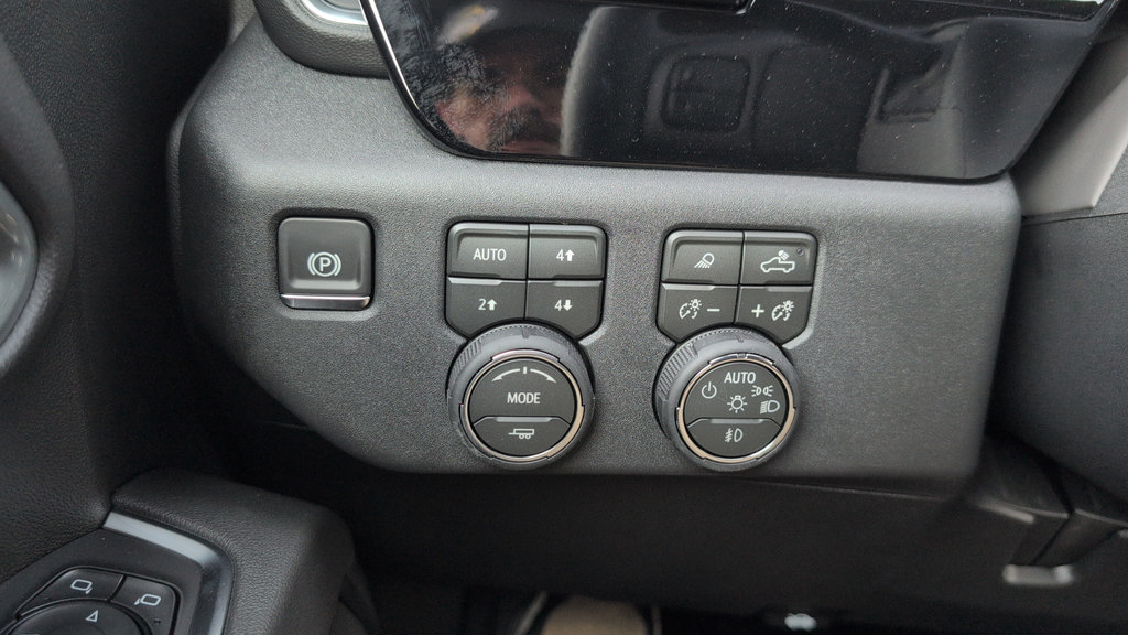 New 2026 Chevrolet Silverado 3500 LT w/ Trail Boss Package AWD/4WD image 14