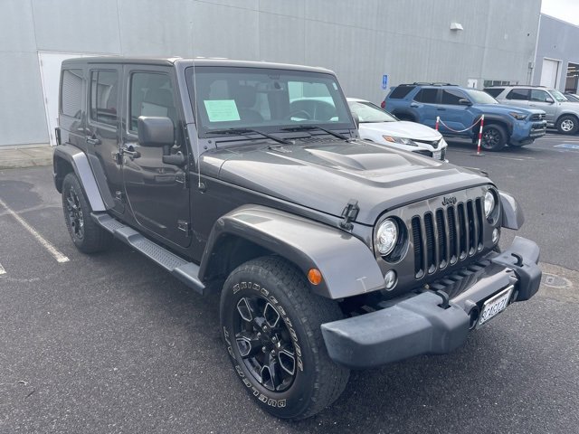 Used 2018 Jeep Wrangler Unlimited Sahara image 3